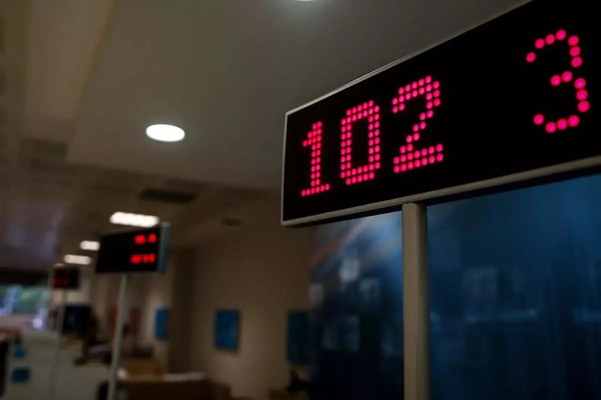 O Bankada Hesabı Olanlar Dikkat! 23 Yıllık Banka Satışa Çıktı!