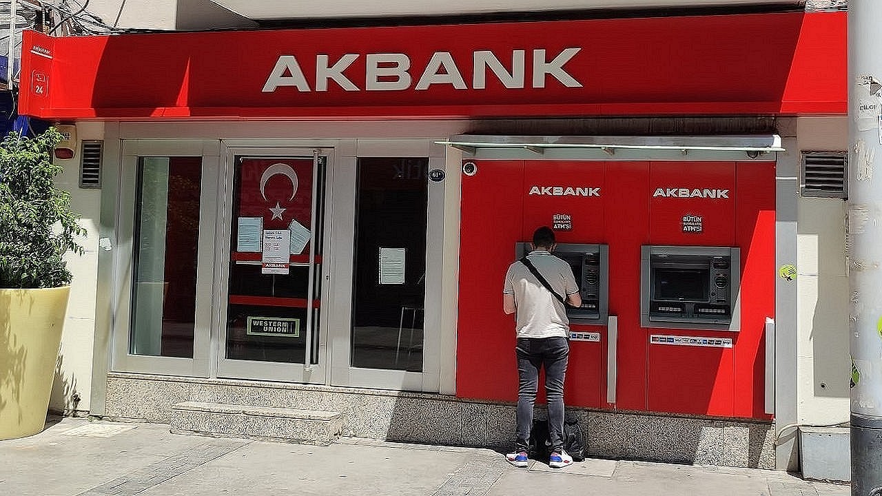 O banka muslukları açtı! Akbank 3 milyon TL ödeyecek!