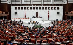 86 MADDELİK Torba Yasa Teklifi Mecliste! Taşerona kadro ve 7200 gün emeklilik gündemde!